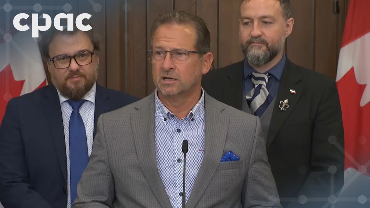 Des députés du Bloc Québécois s’expriment après le dépôt du projet de loi commercial
