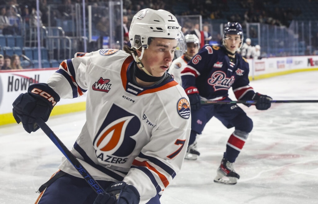 Max Sullivan Focused on Consistency in 2025-2026 Season