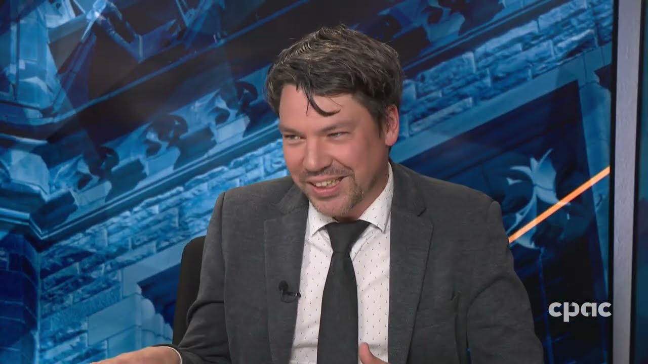 Notre panel de journalites : démission de Chrystia Freeland et les stratégies des partis