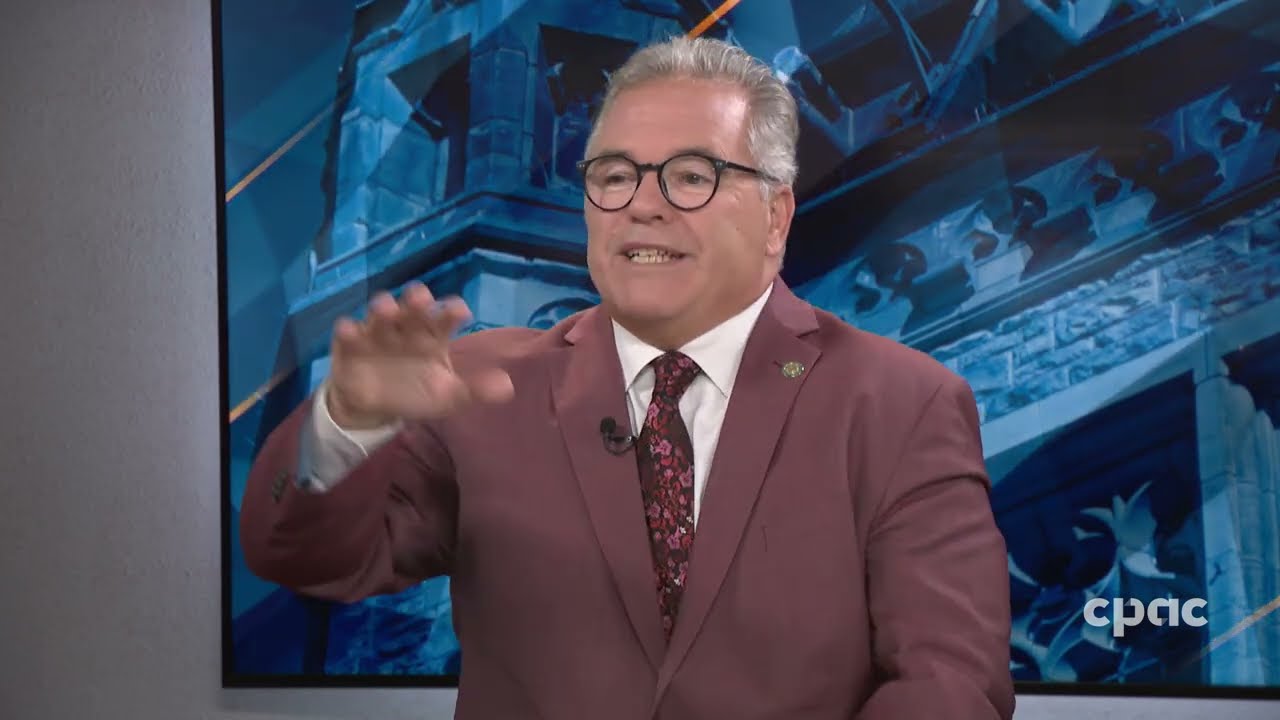 Ottawa suspend sa cible 2026 pour les véhicules électriques : le débat est relancé