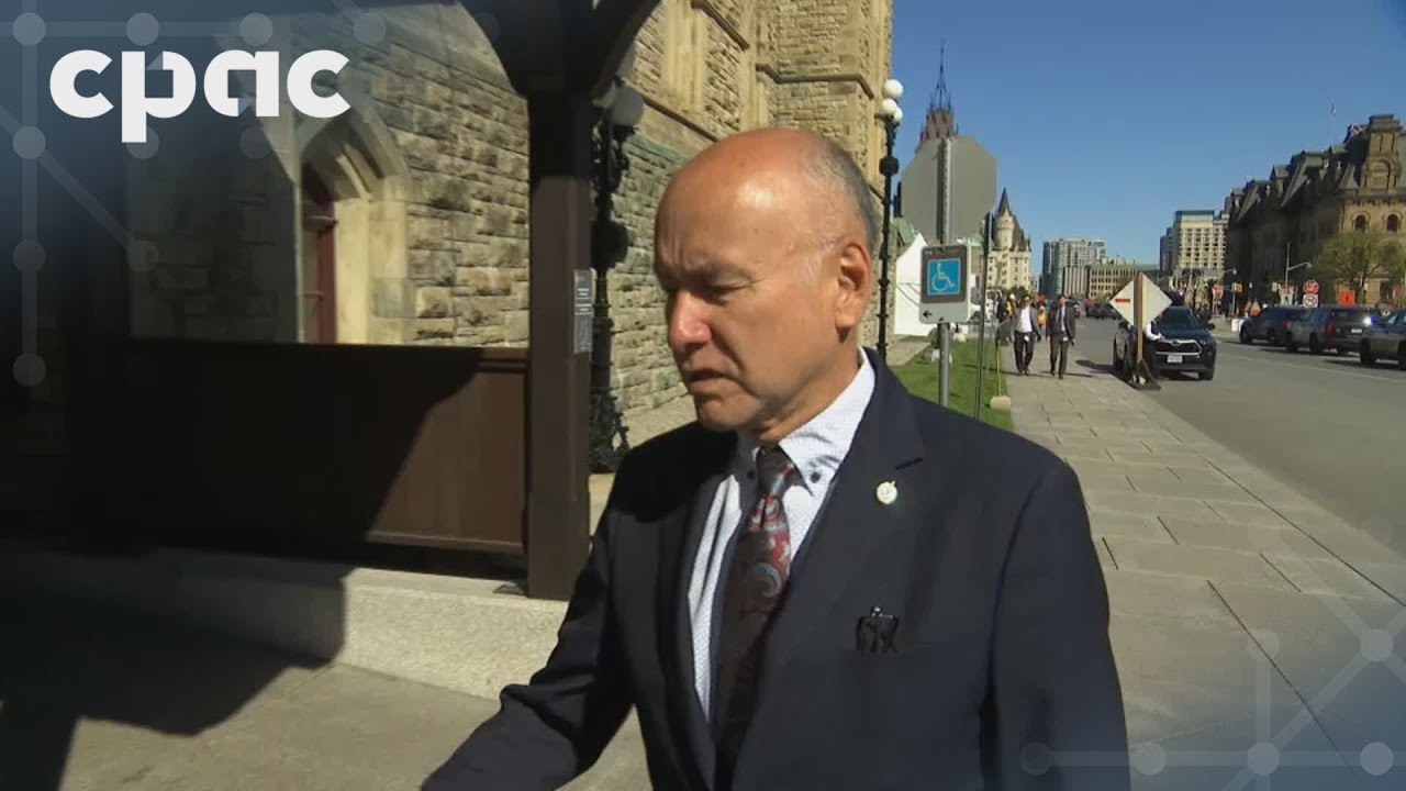 Alberta pipeline proposal, death of Jane Goodall – October 1, 2025